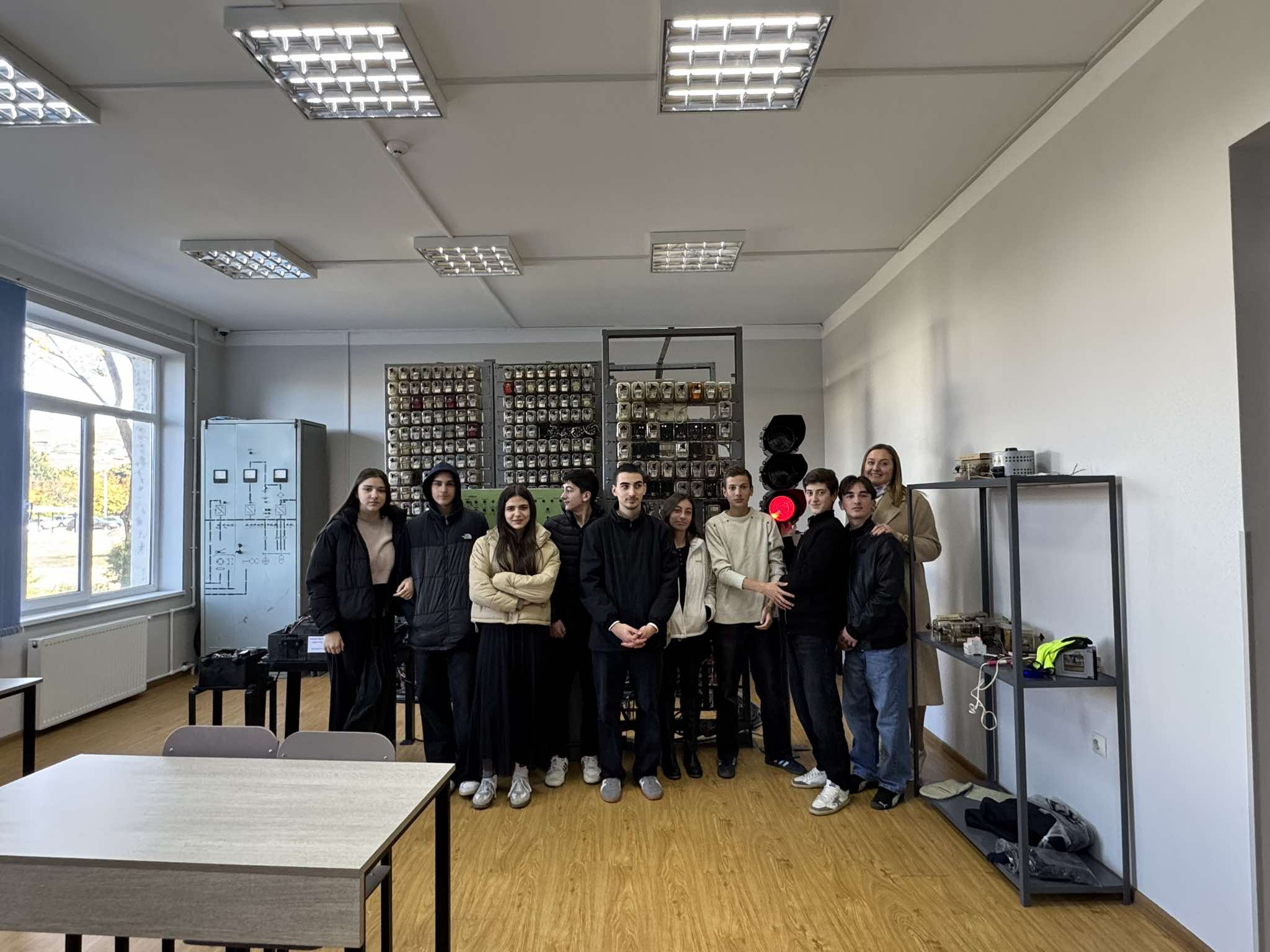 ა(ა)იპ სარკინიგზო ტრანსპორტის კოლეჯმა სკოლის მოსწავლეებს უმასპინძლა